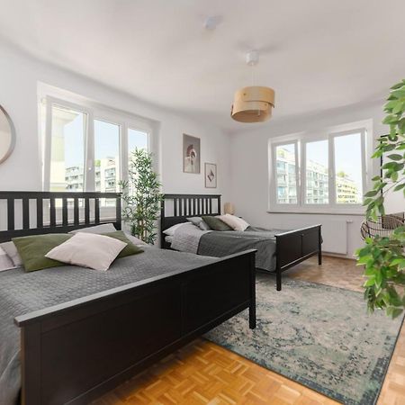 King Bed Home, 3 Bed Rooms, Perfect For Long Term Stay Wien Eksteriør bilde
