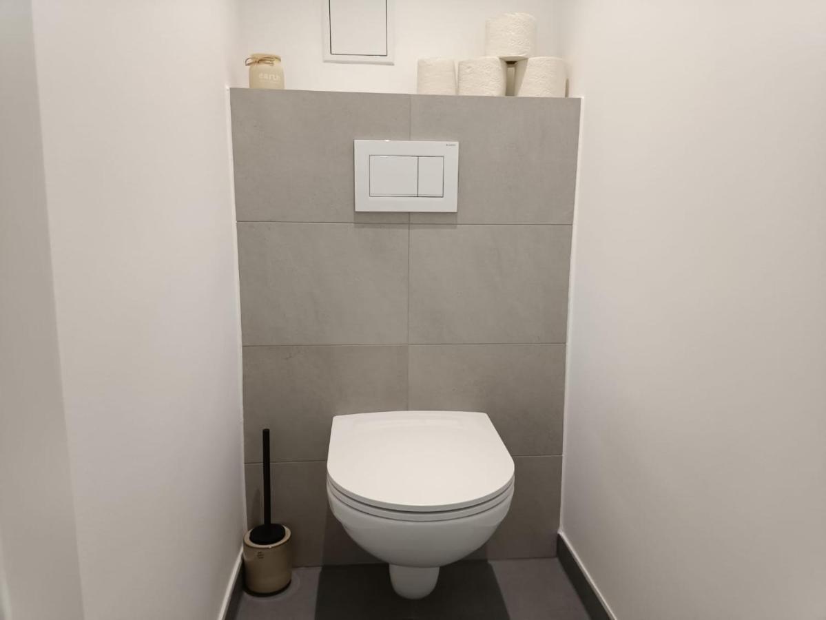 King Bed Home, 3 Bed Rooms, Perfect For Long Term Stay Wien Eksteriør bilde