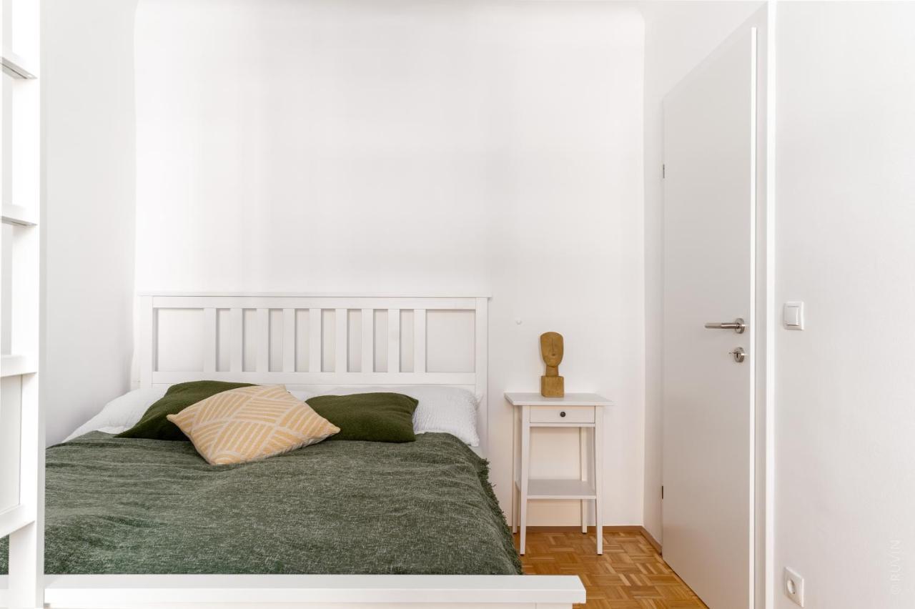 King Bed Home, 3 Bed Rooms, Perfect For Long Term Stay Wien Eksteriør bilde