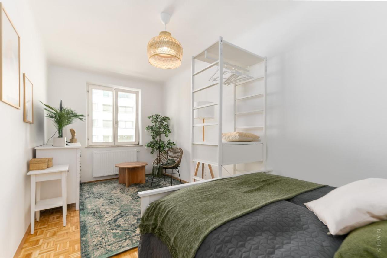 King Bed Home, 3 Bed Rooms, Perfect For Long Term Stay Wien Eksteriør bilde