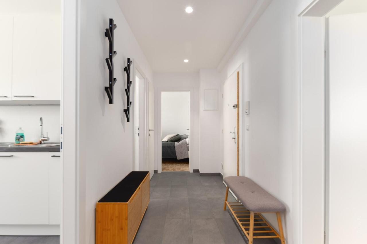 King Bed Home, 3 Bed Rooms, Perfect For Long Term Stay Wien Eksteriør bilde